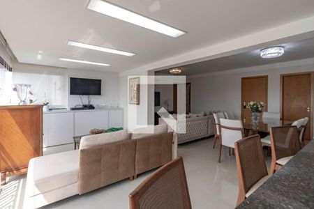 Apartamento à venda com 140m², 3 quartos e 2 vagas Apartamento à venda com 140m², 3 quartos e 2 vagasVaranda Gourmet da Sala