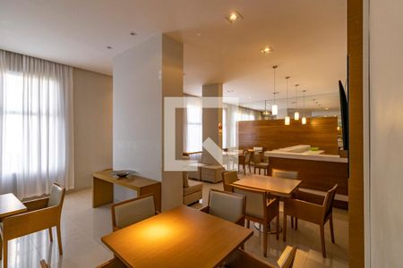 Apartamento à venda com 140m², 3 quartos e 2 vagas Apartamento à venda com 140m², 3 quartos e 2 vagasÁrea comum - Salão de festas