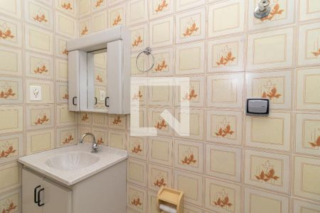 Casa à venda com 206m², 3 quartos e 2 vagasBanheiro 2