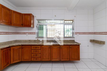 Casa à venda com 206m², 3 quartos e 2 vagasCozinha