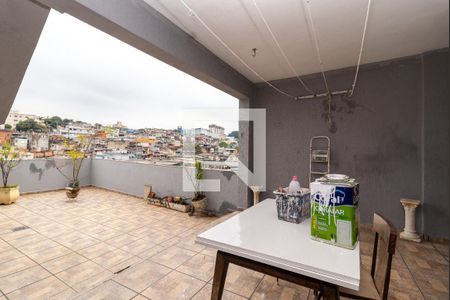 Casa à venda com 206m², 3 quartos e 2 vagasÁrea de Serviço 2