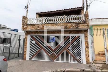 Casa à venda com 206m², 3 quartos e 2 vagasFachada
