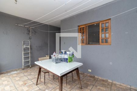 Casa à venda com 206m², 3 quartos e 2 vagasÁrea de Serviço 2