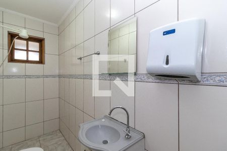 Casa à venda com 206m², 3 quartos e 2 vagasBanheiro da Suíte da Edícula