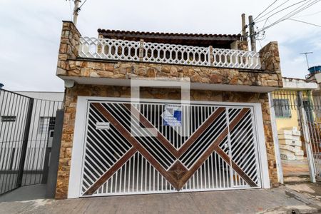 Casa à venda com 206m², 3 quartos e 2 vagasFachada