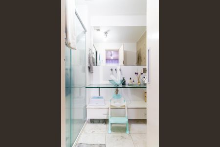 Apartamento para alugar com 70m², 2 quartos e 2 vagasBanheiro