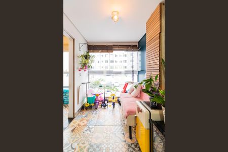 Apartamento para alugar com 70m², 2 quartos e 2 vagasCozinha - Varanda