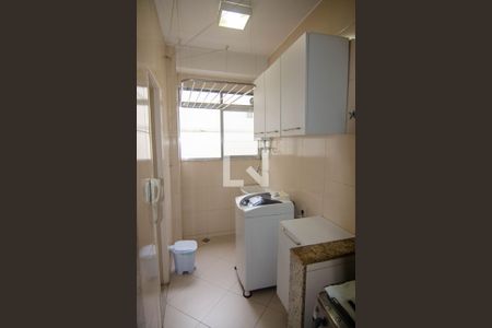 Apartamento à venda com 105m², 3 quartos e 1 vagaÁrea de Serviço