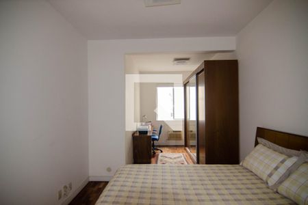 Quarto 1 de apartamento à venda com 3 quartos, 105m² em Copacabana, Rio de Janeiro