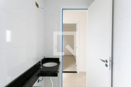Apartamento para alugar com 39m², 2 quartos e sem vaga Apartamento para alugar com 39m², 2 quartos e sem vagaBanheiro