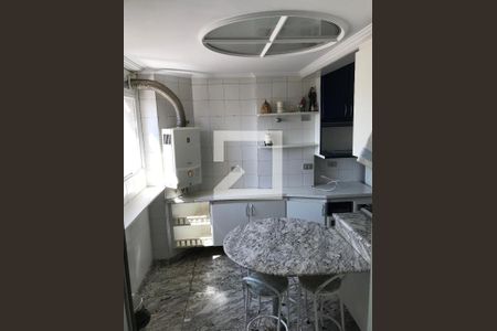 Apartamento à venda com 90m², 3 quartos e 2 vagasCozinha 