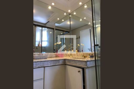 Apartamento à venda com 90m², 3 quartos e 2 vagasBanheiro 