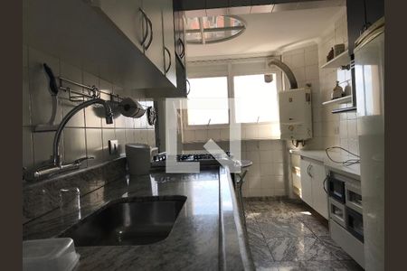 Apartamento à venda com 90m², 3 quartos e 2 vagasCozinha 