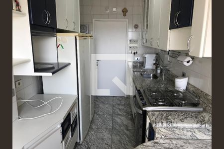 Apartamento à venda com 90m², 3 quartos e 2 vagasCozinha 