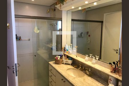 Apartamento à venda com 90m², 3 quartos e 2 vagasSuíte Banheiro 