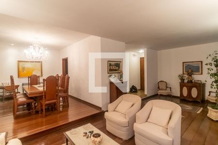 Sala de casa à venda com 4 quartos, 600m² em Vila Madalena, São Paulo