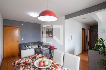 Sala  de apartamento à venda com 3 quartos, 75m² em Planalto, Belo Horizonte