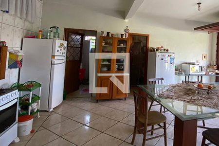 Casa à venda com 180m², 3 quartos e 3 vagas Casa à venda com 180m², 3 quartos e 3 vagasCozinha