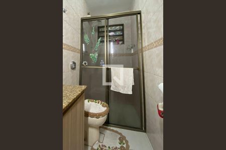 Casa à venda com 180m², 3 quartos e 3 vagas Casa à venda com 180m², 3 quartos e 3 vagasBanheiro 1