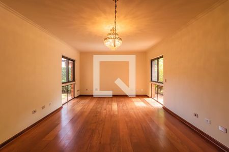 Casa de condomínio à venda com 333m², 4 quartos e 4 vagasSala