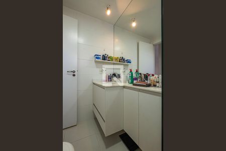 Apartamento à venda com 98m², 2 quartos e 2 vagasBanheiro