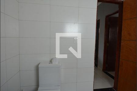Casa para alugar com 86m², 3 quartos e 2 vagasBanheiro 