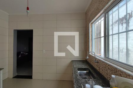 Casa para alugar com 86m², 3 quartos e 2 vagasCozinha