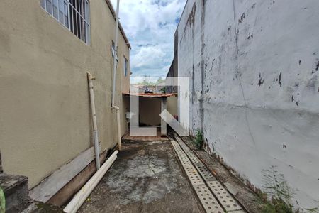 Casa para alugar com 86m², 3 quartos e 2 vagasQuintal fundos