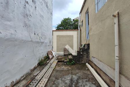 Casa para alugar com 86m², 3 quartos e 2 vagasQuintal fundos