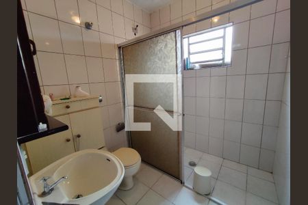 Casa à venda com 152m², 4 quartos e 1 vaga Casa à venda com 152m², 4 quartos e 1 vagaBanheiro da Suíte