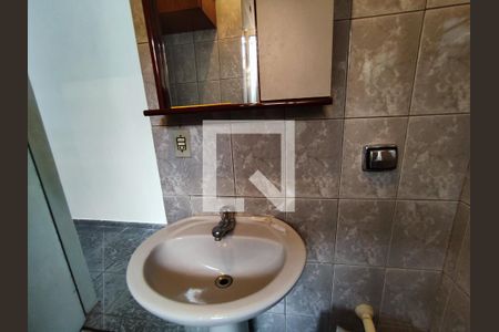 Casa à venda com 152m², 4 quartos e 1 vaga Casa à venda com 152m², 4 quartos e 1 vagaBanheiro 1