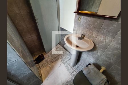 Casa à venda com 152m², 4 quartos e 1 vaga Casa à venda com 152m², 4 quartos e 1 vagaBanheiro 1