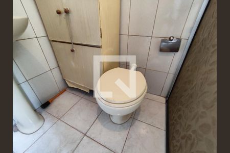 Casa à venda com 152m², 4 quartos e 1 vaga Casa à venda com 152m², 4 quartos e 1 vagaBanheiro da Suíte