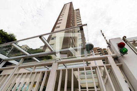 Apartamento para alugar com 124m², 3 quartos e 3 vagasFachada