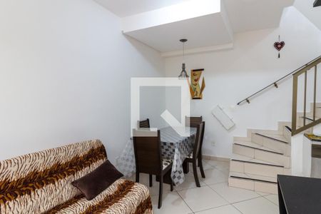 Sala de casa de condomínio para alugar com 1 quarto, 44m² em Ocian, Praia Grande