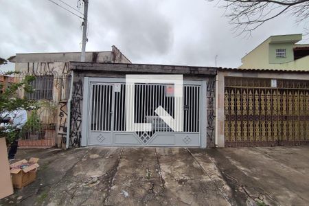 Casa à venda com 180m², 3 quartos e 2 vagasFachada 