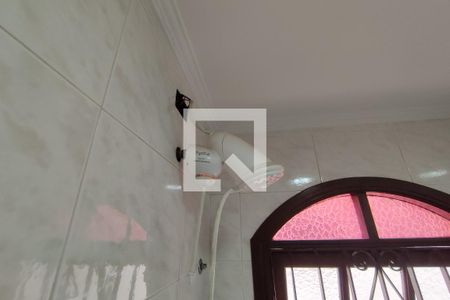 Casa à venda com 180m², 3 quartos e 2 vagasBanheiro 1