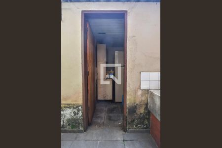 Casa à venda com 128m², 3 quartos e 2 vagasQuarto de Serviços 