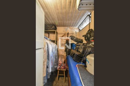 Casa à venda com 128m², 3 quartos e 2 vagasQuarto de Serviços 