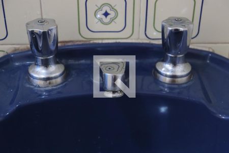 Casa à venda com 300m², 4 quartos e 8 vagasBanheiro Corredor