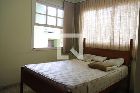 Casa à venda com 300m², 4 quartos e 8 vagasQuarto 2 - Suíte