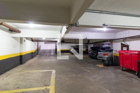 Apartamento à venda com 205m², 3 quartos e 1 vaga Apartamento à venda com 205m², 3 quartos e 1 vagaGaragem