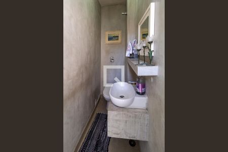 Apartamento à venda com 205m², 3 quartos e 1 vaga Apartamento à venda com 205m², 3 quartos e 1 vagaBanheiro de Serviço