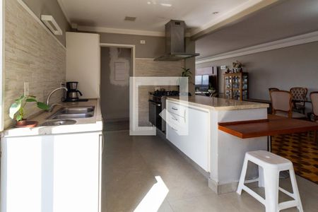 Apartamento à venda com 205m², 3 quartos e 1 vaga Apartamento à venda com 205m², 3 quartos e 1 vagaCozinha