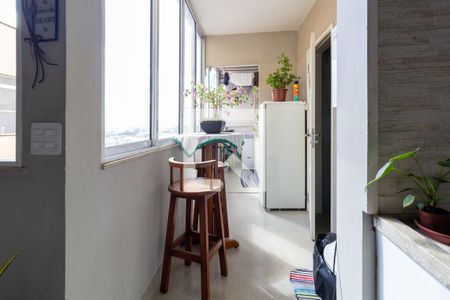 Apartamento à venda com 205m², 3 quartos e 1 vaga Apartamento à venda com 205m², 3 quartos e 1 vagaÁrea de Serviço