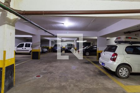 Apartamento à venda com 205m², 3 quartos e 1 vaga Apartamento à venda com 205m², 3 quartos e 1 vagaGaragem