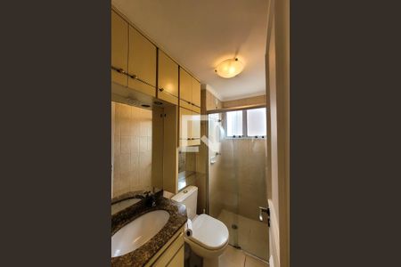 Banheiro de apartamento para alugar com 2 quartos, 57m² em Vila Vermelha, São Paulo