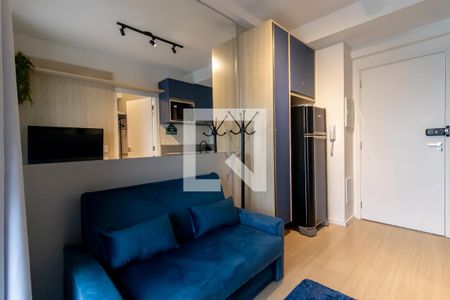 Sala e Cozinha de apartamento para alugar com 1 quarto, 27m² em Vila Nova Conceição, São Paulo