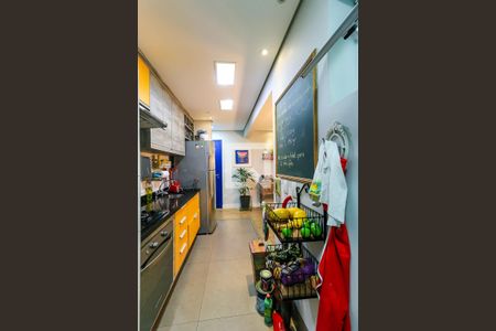 Apartamento à venda com 69m², 2 quartos e 2 vagas Apartamento à venda com 69m², 2 quartos e 2 vagasCozinha