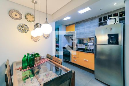 Apartamento à venda com 69m², 2 quartos e 2 vagas Apartamento à venda com 69m², 2 quartos e 2 vagasCozinha